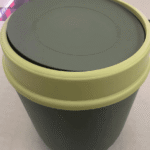 YW26-05 - Plastic Desktop Mini Trash Can, Waste Bin with Swing Lid