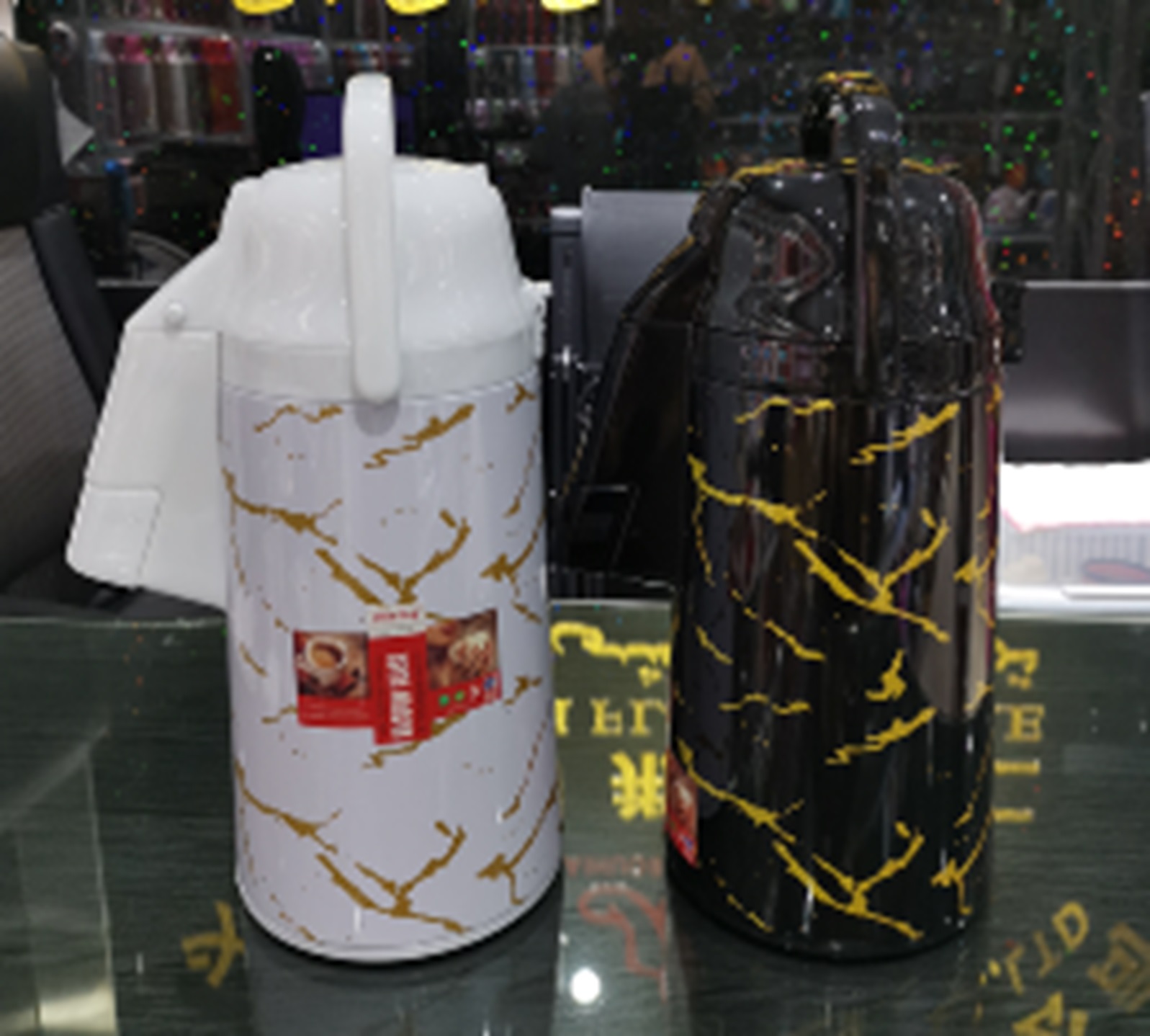 p17 TMA09-14 - S07-F-03 - 8831-3.0L - RED BILE Vacuum Thermos Flask - LONG LASTING HEAT AND COOL - Image 1