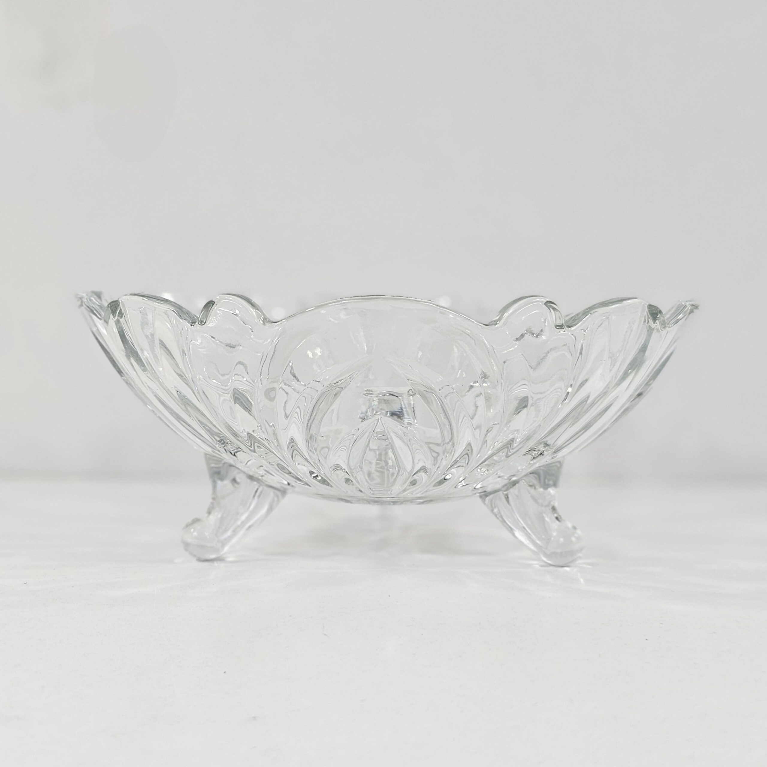 p6 (1) (1) YW12-18 - GF-R3 - P-34 Glass Bowls - Image 1