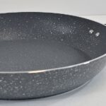 YW22-06 - RM01-R3 - RM01-R2 - 20cm aluminium extruded marble frying pan bottom black handle