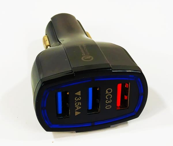 IHuRmacUxh0N07yXHohRsbFYY63AVXClnE8gBior (1) Triple USB Car Charger - Fast 3 USB Car Charger 3.5 Amp Fast Car Charger / Adapter - Built in Intelligent Protection - Image 1