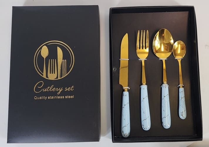 LwLDuXeM6nU8N88TQ0UMUYmTwNMpOZtHEcDeHImK (1) Kitchen Stainless Steel Cutlery Blue and Gold 4 PCS Set - Stainless Steel - Plastic Handle - Gift Pack - Image 1