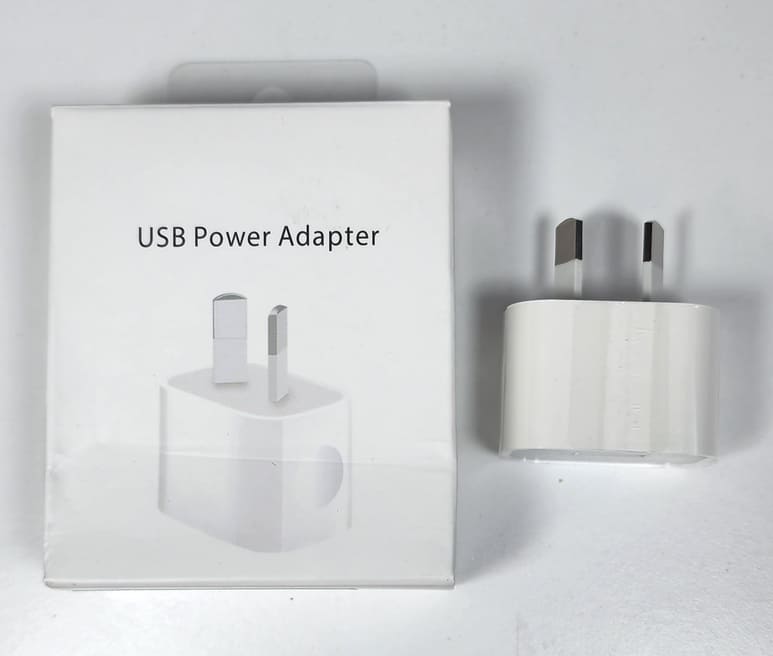 ekeZXiVavlS4AhUk8yAIrEmDpjfVtJZhaQ3fkFl3 (1) (1) USB Charger / Adapter - Power Adapter - Smart Size - Easy to Carrry - Image 1