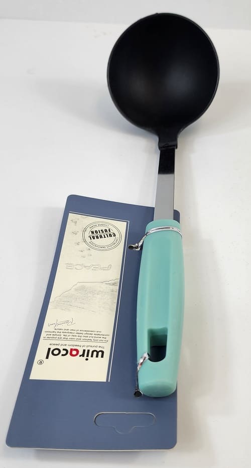 sa5E0wLGE0lRIZCP4aRVBIEqVkIiikDO6Fp7mBYX (2) Nylon flat iron spoon - Top Quality Non Stick Plastic wtih Stell Handle - KNS04-U - Image 1